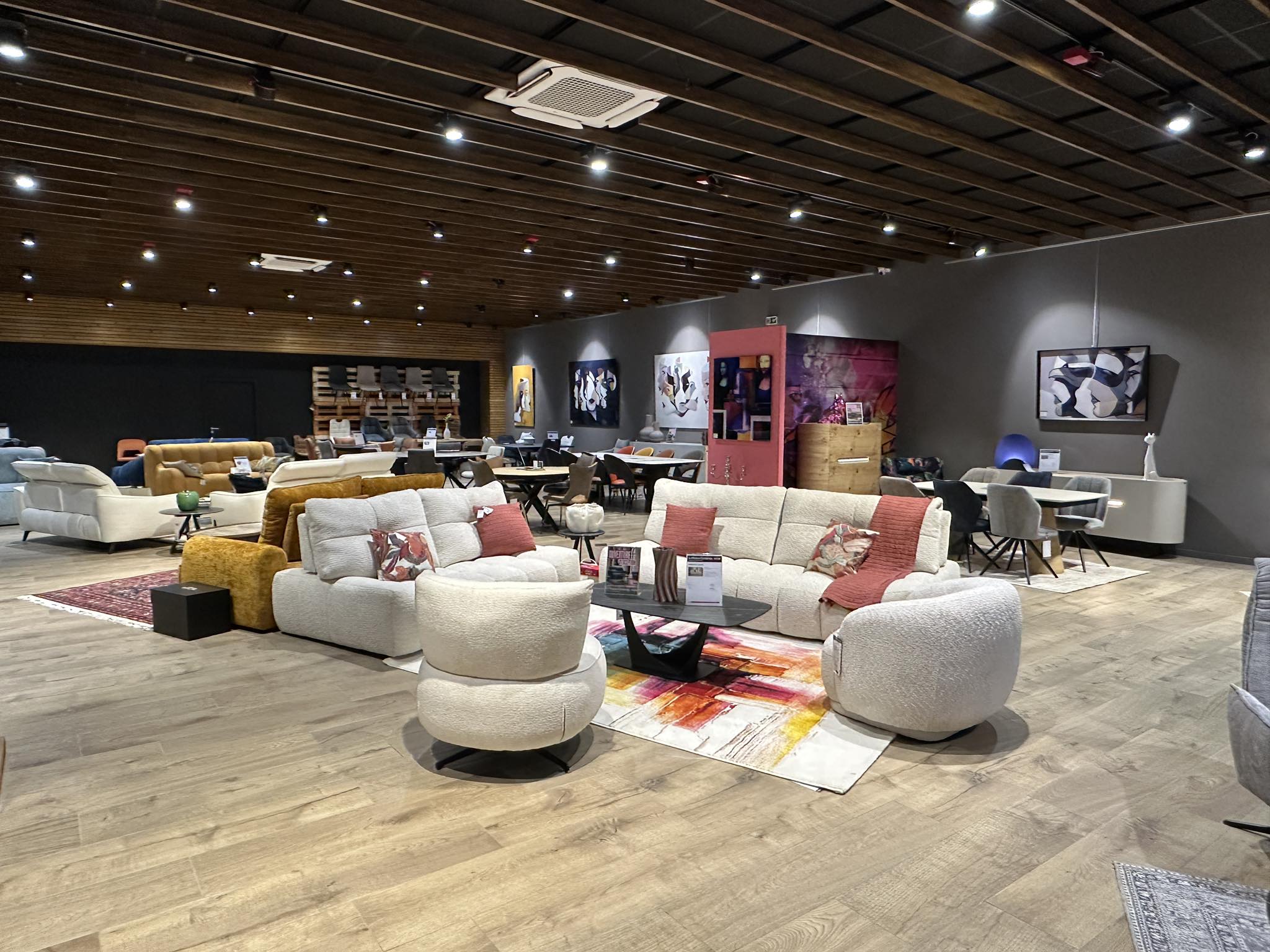 565101799_1326084265882979_6215287480247906280_n