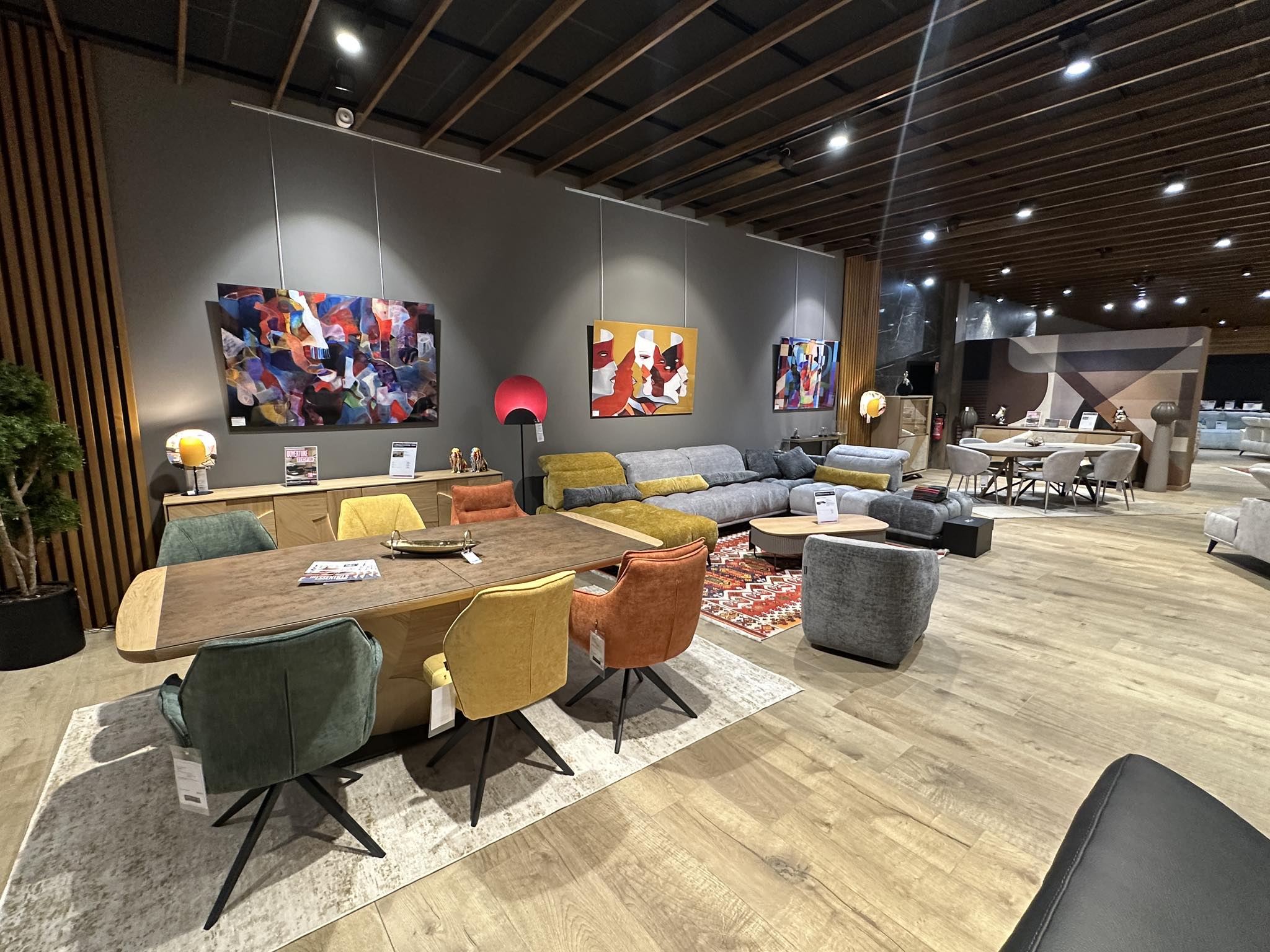 565214324_1326084285882977_7394791212335873682_n